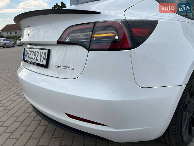 Седан Tesla Model 3 2023 в Житомирі фото 12 Седан Tesla Model 3 2023 в Житомирі