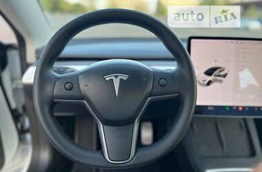 Внедорожник / Кроссовер Tesla Model 3 2020 в 