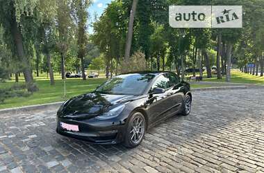 Седан Tesla Model 3 2023 в Киеве