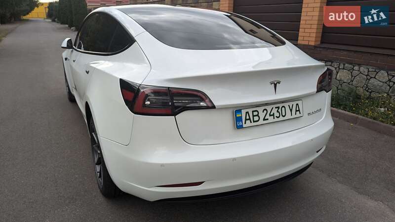 Седан Tesla Model 3 2021 в Вінниці