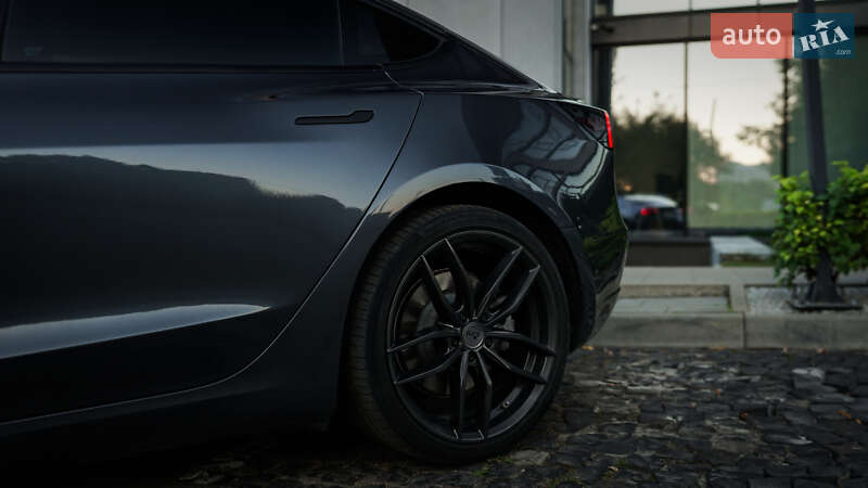 Седан Tesla Model 3 2019 в Львові фото 6 Седан Tesla Model 3 2019 в Львові