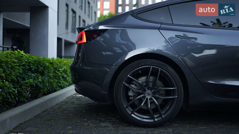 Седан Tesla Model 3 2019 в Львові фото 4 Седан Tesla Model 3 2019 в Львові