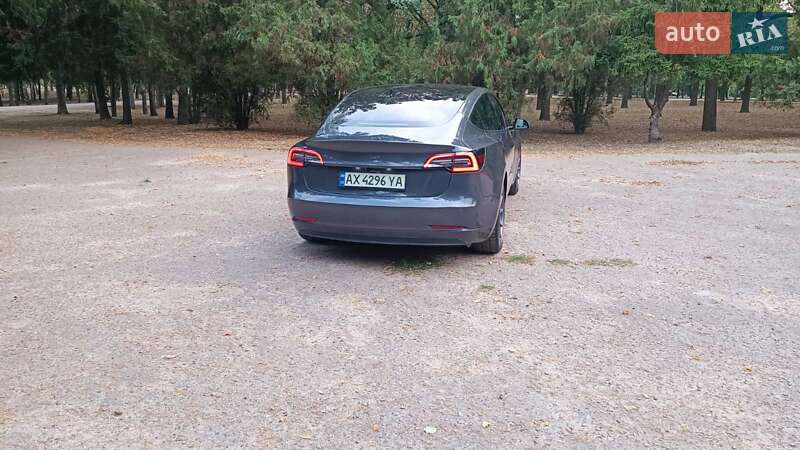Седан Tesla Model 3 2018 в Харькове