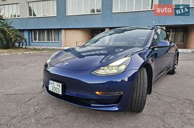 Седан Tesla Model 3 2022 в Дніпрі