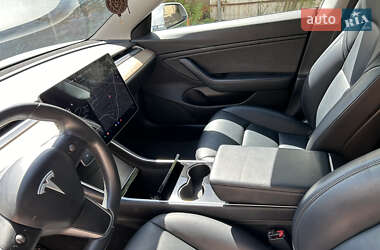 Седан Tesla Model 3 2018 в 