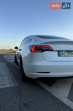 Седан Tesla Model 3 2019 в 