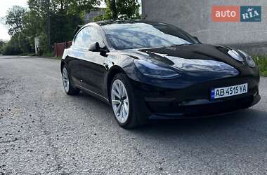 Седан Tesla Model 3 2023 в Гайсине
