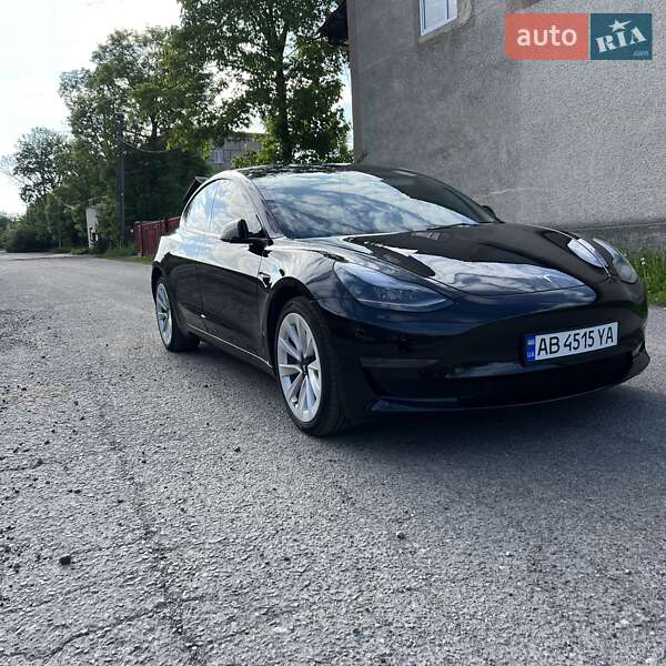Седан Tesla Model 3 2023 в Гайсине