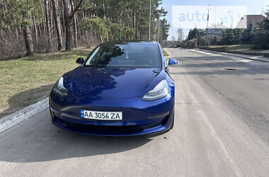 Седан Tesla Model 3 2019 в Києві