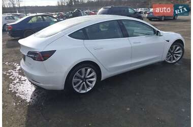 Седан Tesla Model 3 2019 в 