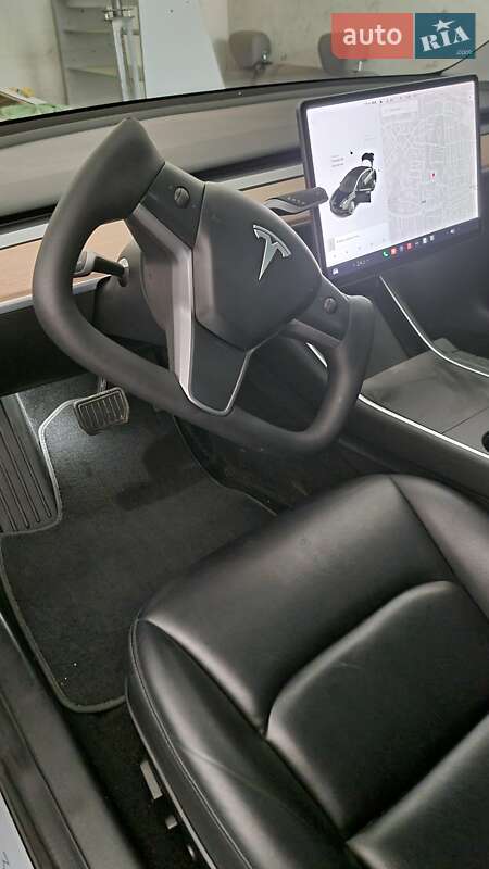 Седан Tesla Model 3 2018 в 