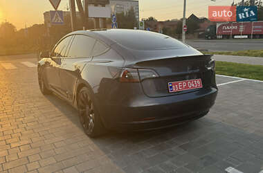 Седан Tesla Model 3 2018 в Луцьку