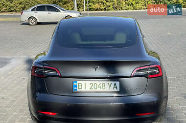 Седан Tesla Model 3 2021 в Полтаві