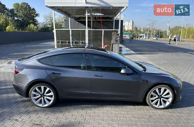Седан Tesla Model 3 2021 в Полтаві