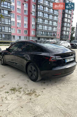 Седан Tesla Model 3 2022 в Львове