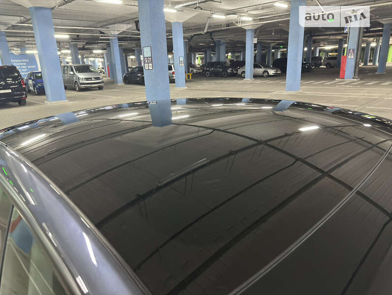 Седан Tesla Model 3 2023 в Києві