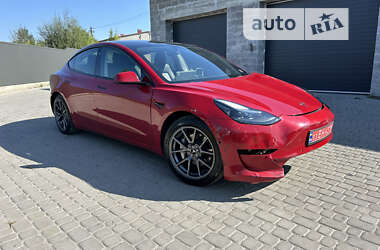 Седан Tesla Model 3 2022 в Львове