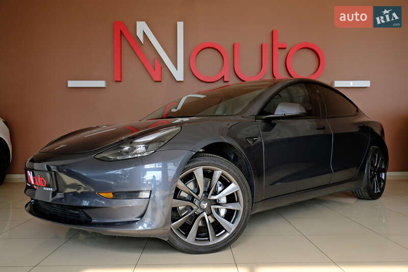 Седан Tesla Model 3 2021 в Одессе