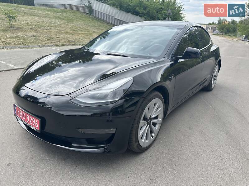 Седан Tesla Model 3 2022 в Запоріжжі