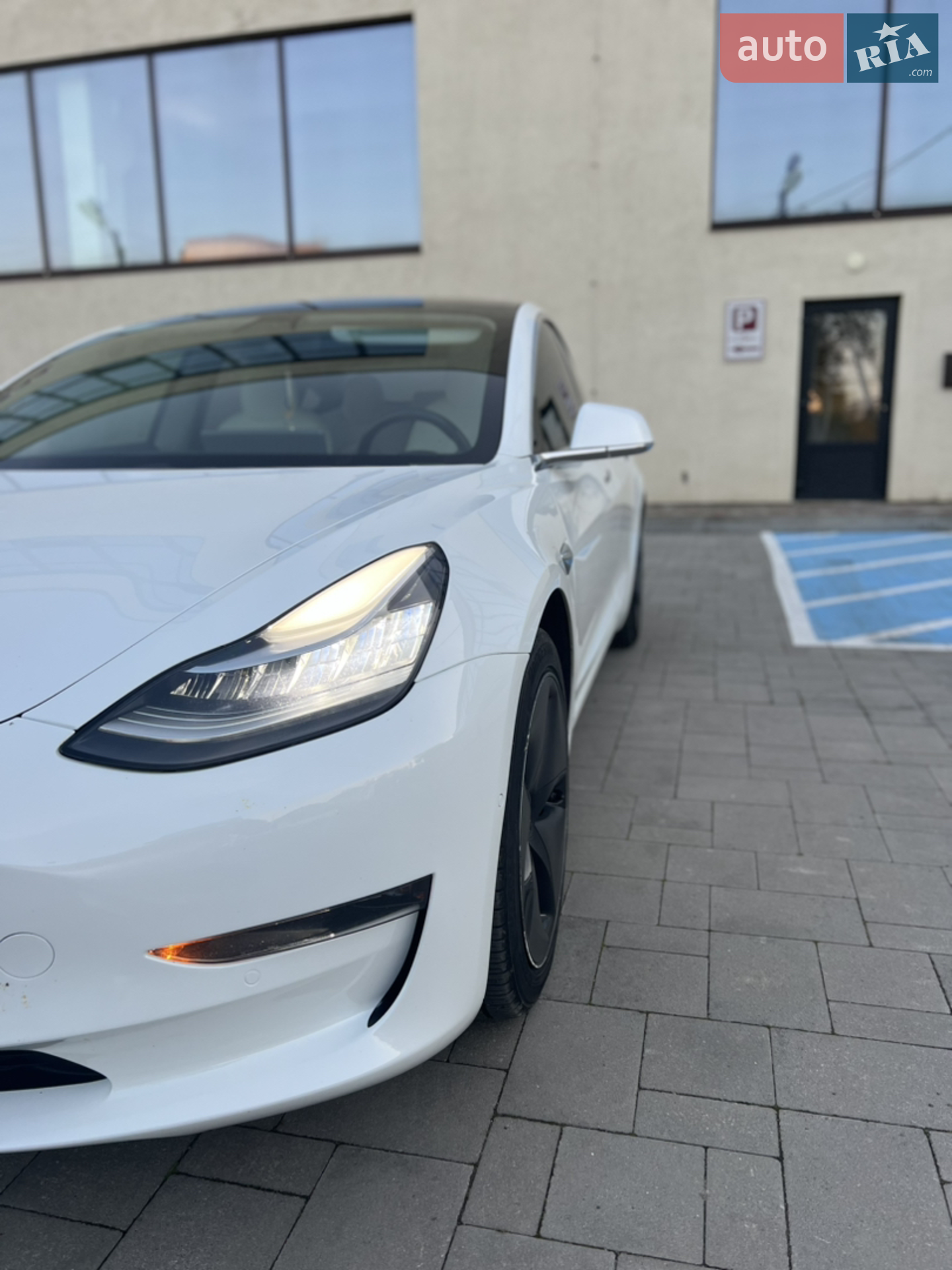 2018 Tesla Model 3 - мініатюра 8