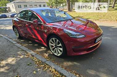 Седан Tesla Model 3 2018 в Киеве