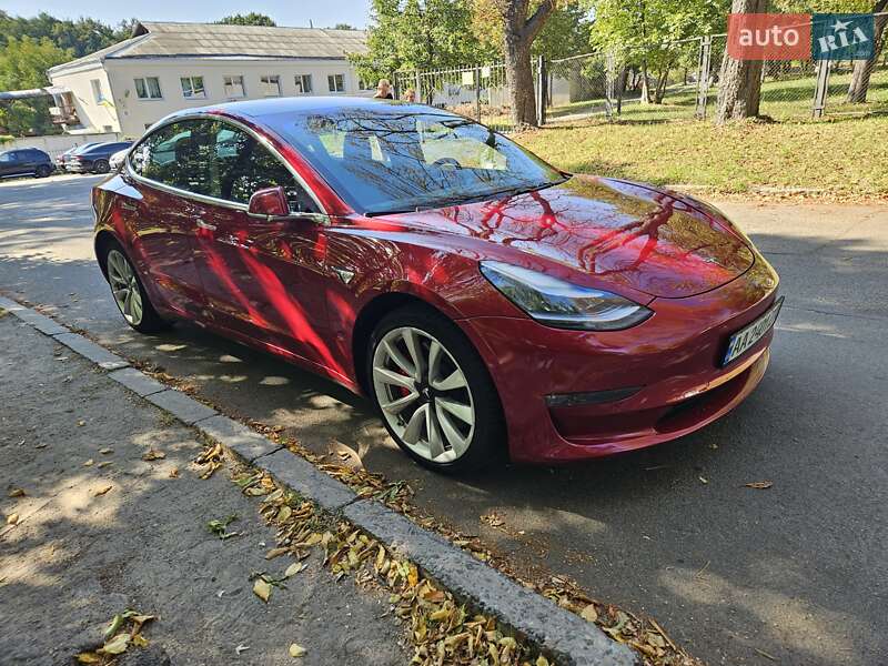 Tesla Model 3 2018