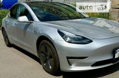 Седан Tesla Model 3 2018 в Киеве