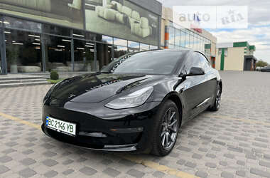 Седан Tesla Model 3 2022 в Хмельницком