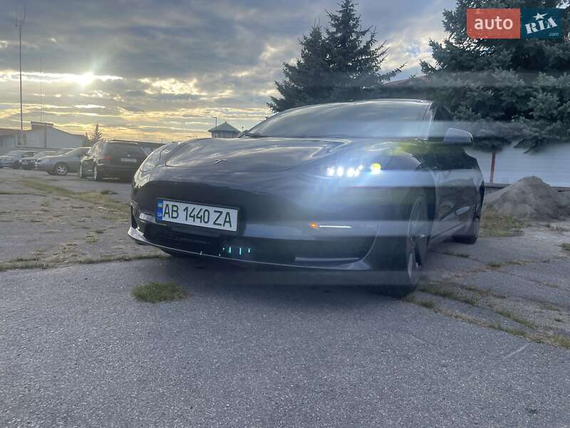 Седан Tesla Model 3 2023 в Виннице фото 28 Седан Tesla Model 3 2023 в Виннице