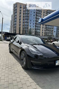 Седан Tesla Model 3 2021 в Дніпрі