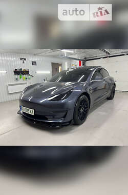 Седан Tesla Model 3 2018 в Черновцах