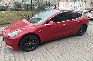 Седан Tesla Model 3 2018 в Киеве