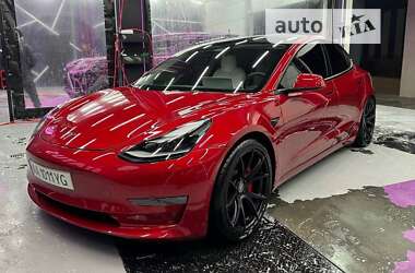 Седан Tesla Model 3 2022 в Львове