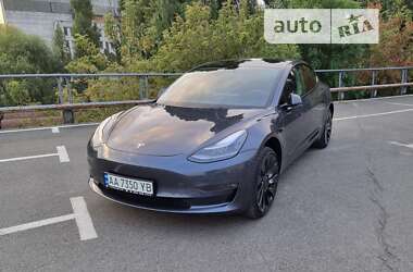 Седан Tesla Model 3 2022 в Києві