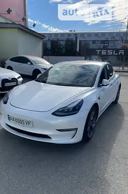 Tesla Model 3 2021