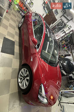Седан Tesla Model 3 2018 в 