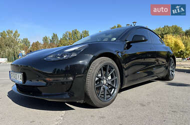 Седан Tesla Model 3 2022 в Запорожье