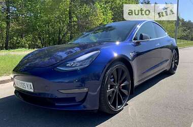 Седан Tesla Model 3 2019 в Киеве