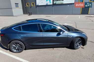 Седан Tesla Model 3 2018 в 