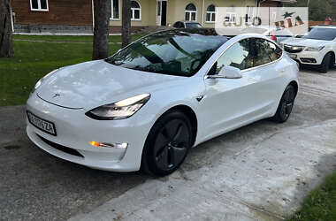 Седан Tesla Model 3 2020 в Киеве