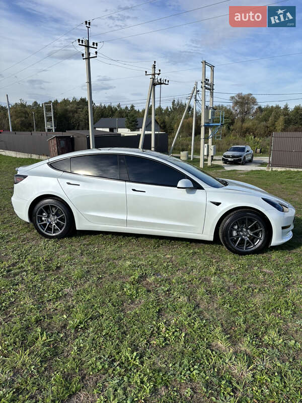 Седан Tesla Model 3 2022 в Львове фото 4 Седан Tesla Model 3 2022 в Львове