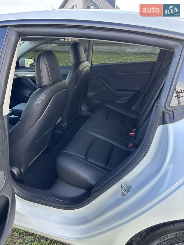 Седан Tesla Model 3 2022 в Львове фото 14 Седан Tesla Model 3 2022 в Львове