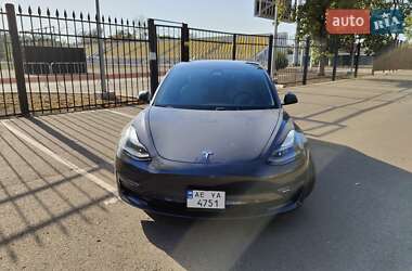 Седан Tesla Model 3 2022 в Кривом Роге