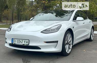 Седан Tesla Model 3 2019 в 