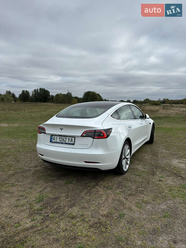 Седан Tesla Model 3 2019 в Білій Церкві