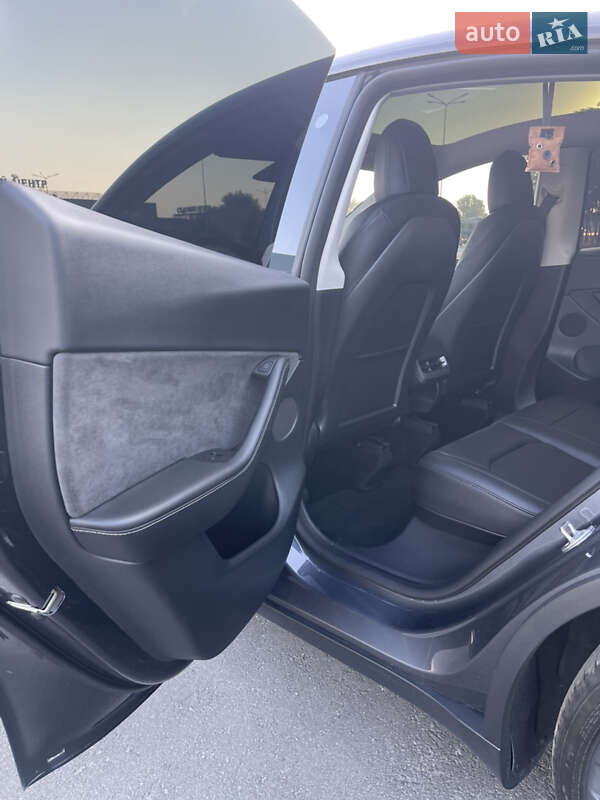 Седан Tesla Model 3 2021 в Дніпрі фото 3 Седан Tesla Model 3 2021 в Дніпрі