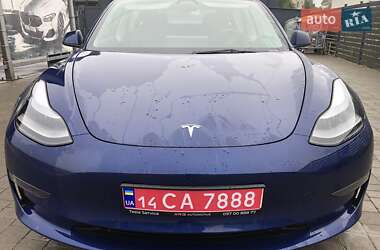 Седан Tesla Model 3 2023 в Львові