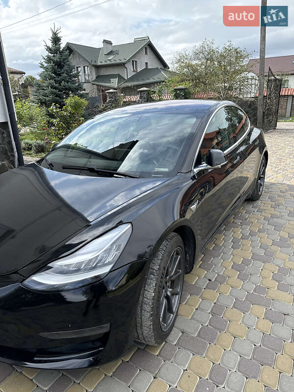 Седан Tesla Model 3 2018 в Чернигове фото 6 Седан Tesla Model 3 2018 в Чернигове