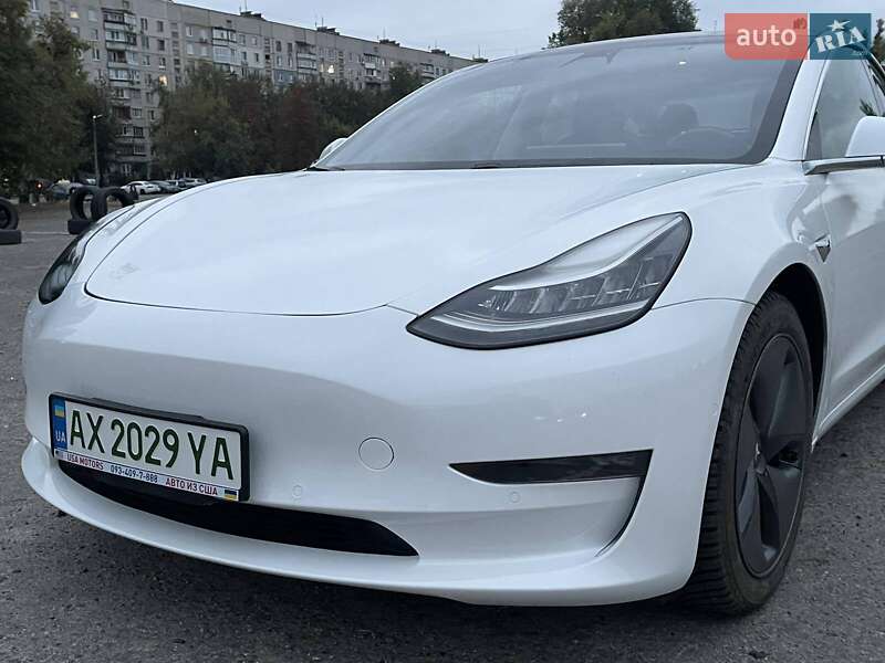 Седан Tesla Model 3 2018 в Харькове