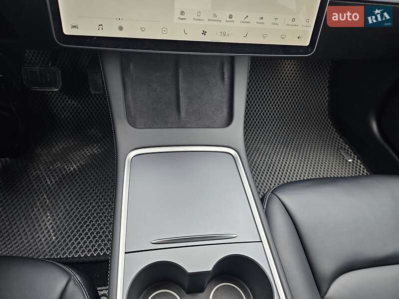Седан Tesla Model 3 2021 в Кропивницькому